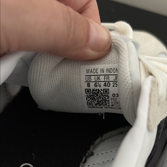 Adidas White and Black Retro Sneakers - Picture 7 of 9